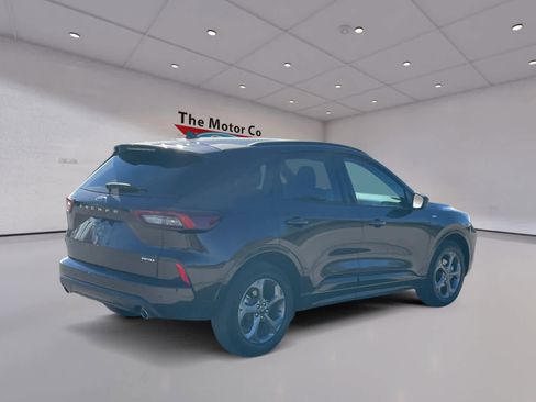 Certified 2023 Ford Escape ST-Line w/ Tech Pack #1 image 5