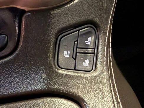 Used 2020 GMC Yukon XL Denali RWD image 43