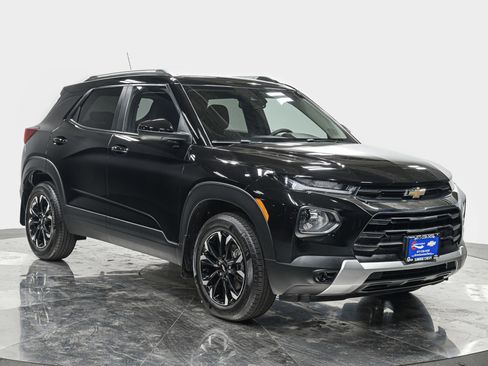 Used 2022 Chevrolet TrailBlazer LT w/ Convenience Package image 11