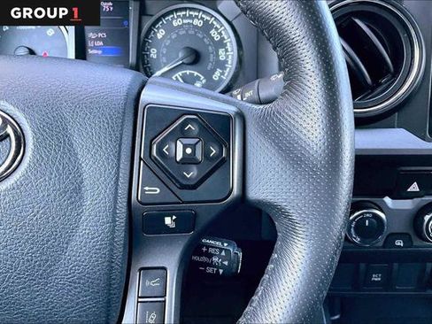 Certified 2019 Toyota Tacoma TRD Off-Road AWD/4WD image 25