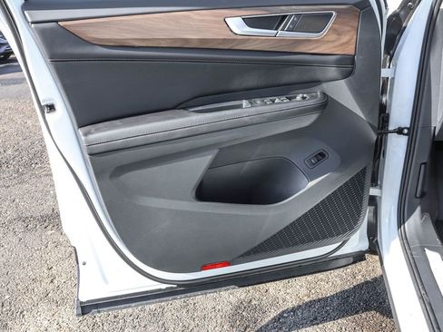 New 2026 Volkswagen Atlas SE image 32