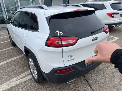 Used 2014 Jeep Cherokee Limited image 9