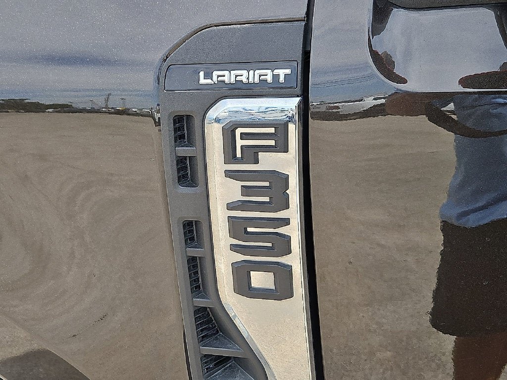 Used 2024 Ford F350 Lariat w/ Lariat Ultimate Package AWD/4WD image 14