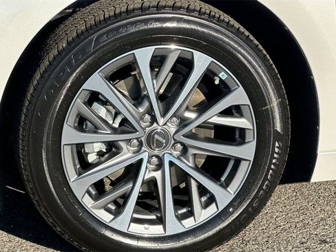 New 2025 Lexus ES 350 image 24