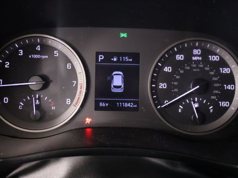 Used 2021 Hyundai Tucson SEL FWD image 4