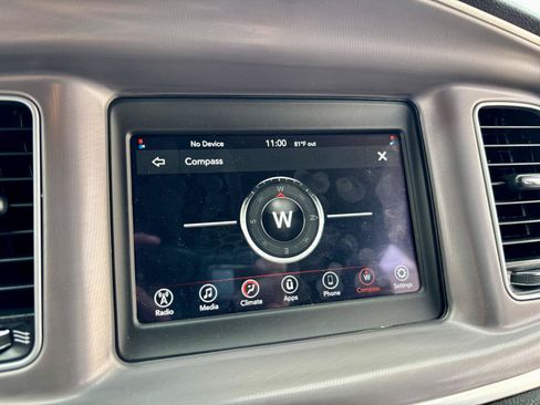 Used 2022 Dodge Charger SXT RWD image 35