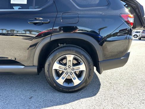 Certified 2024 Honda Pilot EX-L image 10