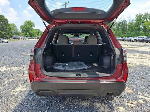 Certified 2025 Subaru Forester AWD/4WD image 38