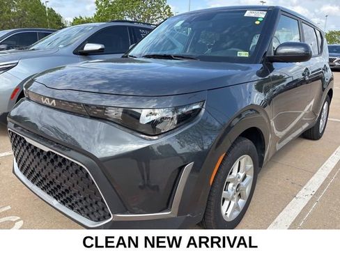 Used 2025 Kia Soul LX w/ LX Technology Package image 1
