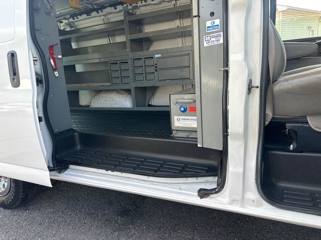 Used 2011 Chevrolet Express 1500 AWD w/ Power Package image 26