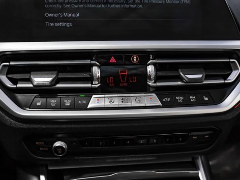 Used 2021 BMW 430i Coupe w/ Premium Package RWD image 22