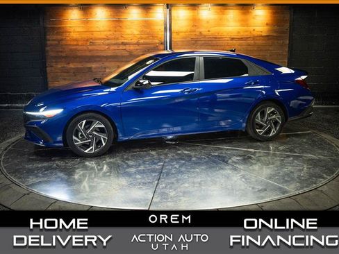 Used 2025 Hyundai Elantra Sport FWD image 1