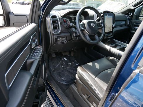 Used 2023 RAM 2500 Laramie AWD/4WD image 10