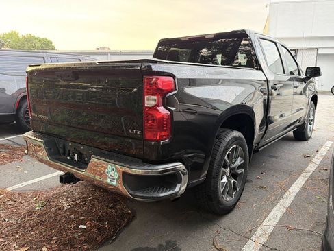 Used 2023 Chevrolet Silverado 1500 LT AWD/4WD image 4