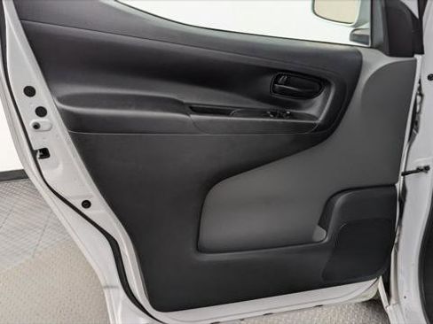 Used 2020 Nissan NV200 SV w/ Back Door Glass Package image 13