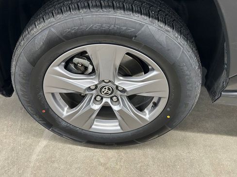 Used 2024 Toyota RAV4 XLE image 9