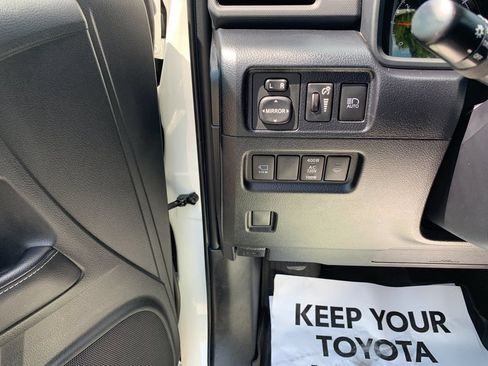 Used 2023 Toyota 4Runner SR5 Premium w/ Moonroof Package AWD/4WD image 30
