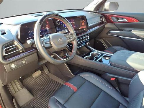 Used 2024 Chevrolet Traverse RS w/ LPO, Floor Liner Package image 20