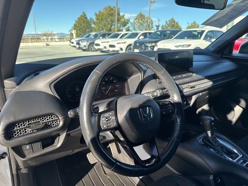 Used 2023 Honda HR-V Sport image 17