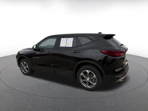 Used 2025 Chevrolet Blazer LT FWD image 10