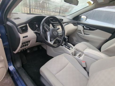 Used 2019 Nissan Rogue Sport SV w/ All-Weather Package image 8