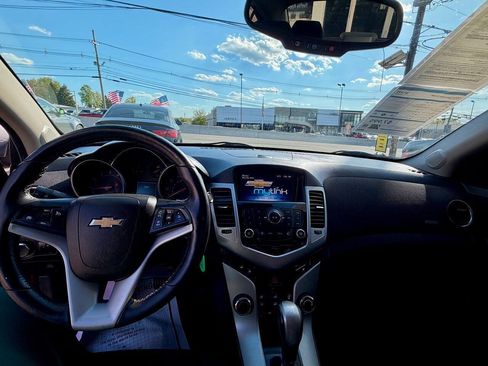 Used 2014 Chevrolet Cruze LT FWD image 10