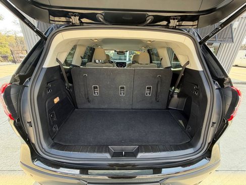 Used 2023 Subaru Ascent Premium w/ Convenience Package image 7