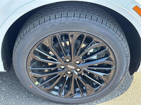 New 2025 Lincoln Corsair Reserve w/ Jet Appearance Package image 9