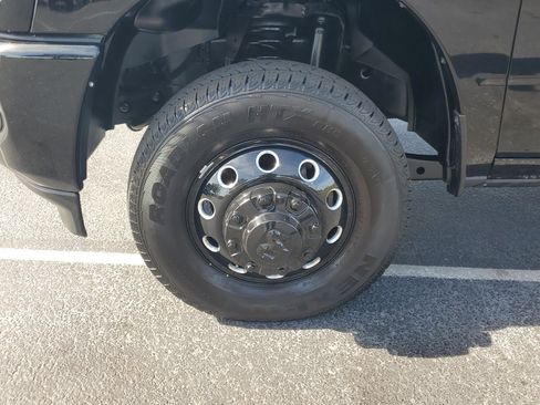 Used 2025 RAM 3500 Laramie w/ Night Edition image 5