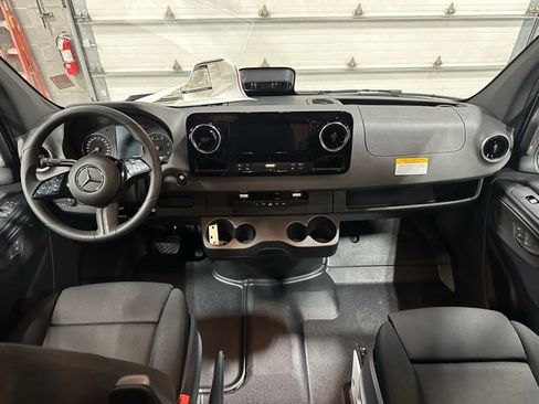 New 2026 Mercedes-Benz Sprinter 2500 image 15