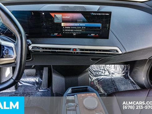 Used 2022 BMW iX xDrive50 w/ Convenience Package image 43