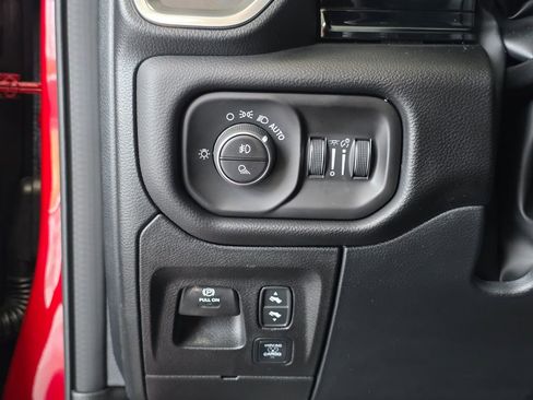 New 2026 RAM 1500 Laramie w/ Night Edition AWD/4WD image 17