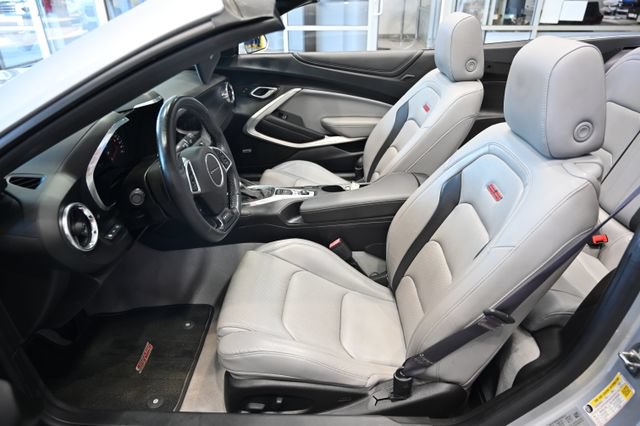 Used 2017 Chevrolet Camaro SS RWD image 14