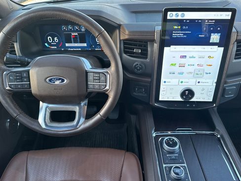 Used 2023 Ford Expedition King Ranch image 16