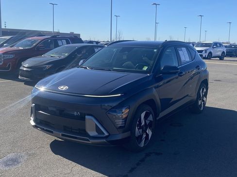 Used 2025 Hyundai Kona Limited image 3