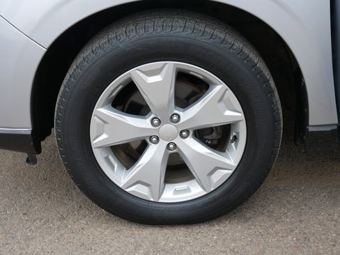 Used 2015 Subaru Forester 2.5i Limited image 15