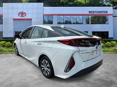 Certified 2021 Toyota Prius Prime XLE image 6