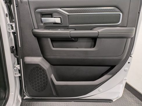 Used 2025 RAM 3500 Big Horn image 25