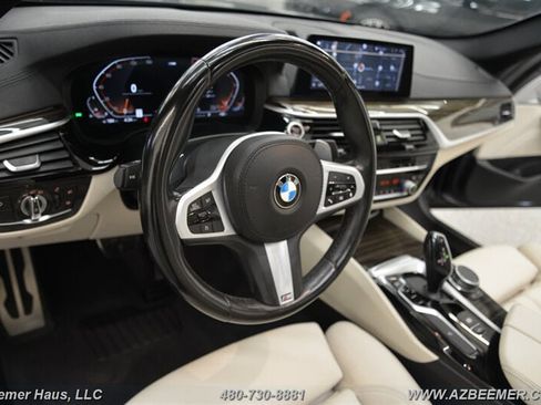 Used 2020 BMW 530i w/ M Sport Package RWD image 27