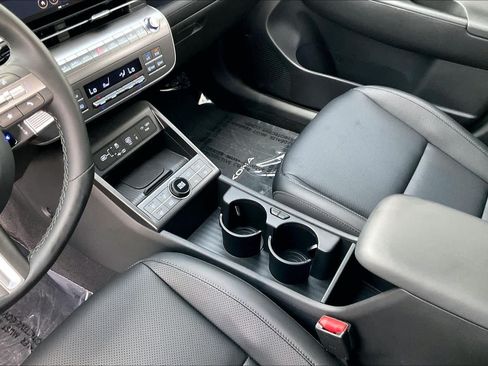 Used 2026 Hyundai Kona Limited FWD image 17
