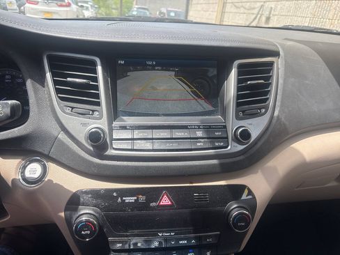 Used 2017 Hyundai Tucson Limited w/ Cargo Package FWD image 12