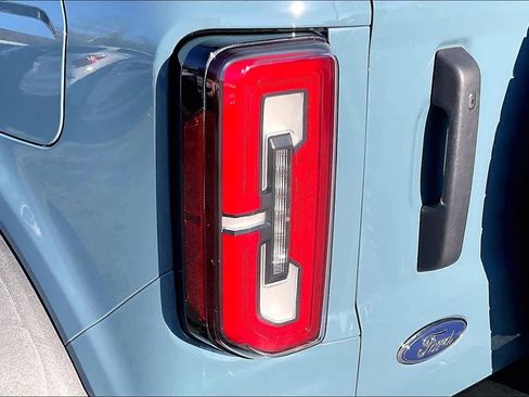 Used 2022 Ford Bronco Wildtrak image 28