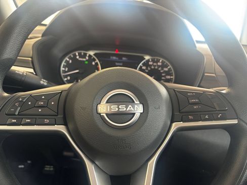 Used 2026 Nissan Altima 2.5 SV FWD image 28