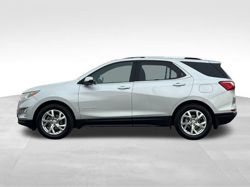 Used 2020 Chevrolet Equinox Premier w/ LPO, Floor Liner Package FWD image 2