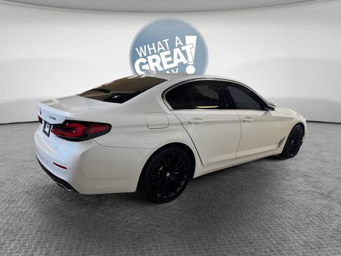Used 2022 BMW 530i xDrive w/ Premium Package AWD/4WD image 3