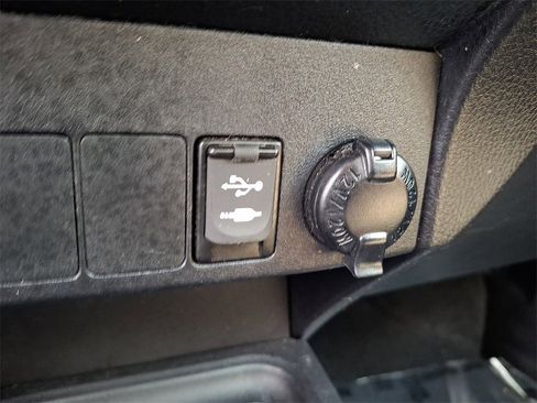 Used 2018 Toyota RAV4 XLE image 25