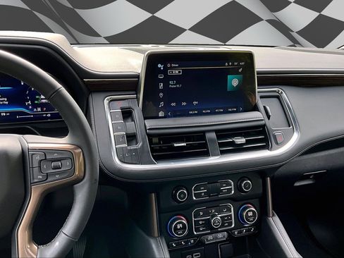 Used 2024 Chevrolet Tahoe High Country image 6