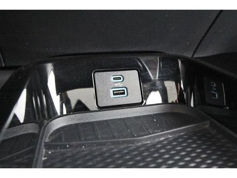 Used 2024 Ford Mustang Mach-E Premium image 25