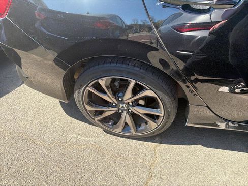 Used 2021 Honda Civic Sport image 5