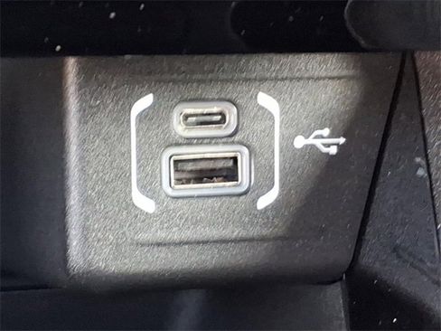 New 2026 Jeep Compass Latitude image 11